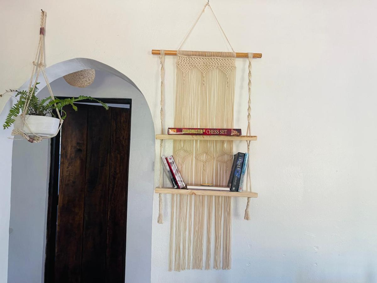 Savita House Diani Magutu ภายนอก รูปภาพ