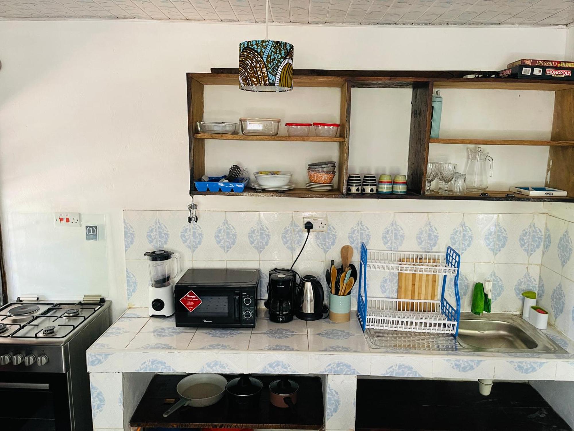 Savita House Diani Magutu ภายนอก รูปภาพ